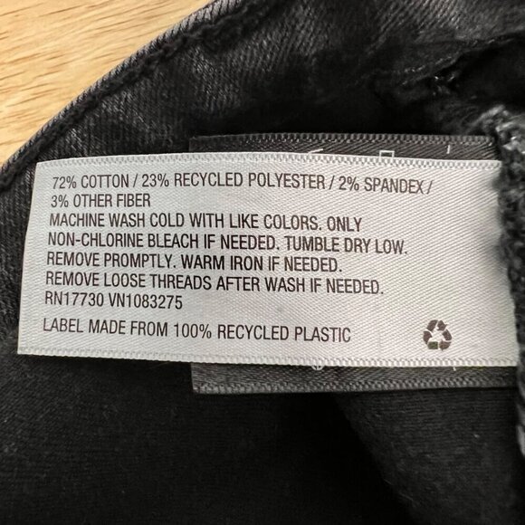 Universal Thread Distressed Skinny Jeans Womens Size 8/29 Faded Black Raw Hem - Picture 9 of 9